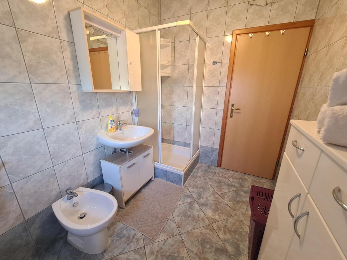 Apartments Pranjic With Pool Nova Vas  エクステリア 写真