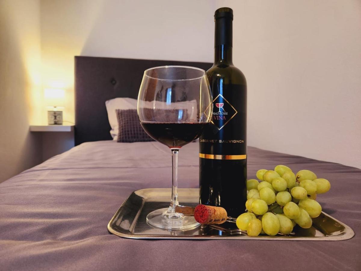 Apartments Pranjic With Pool Nova Vas  エクステリア 写真