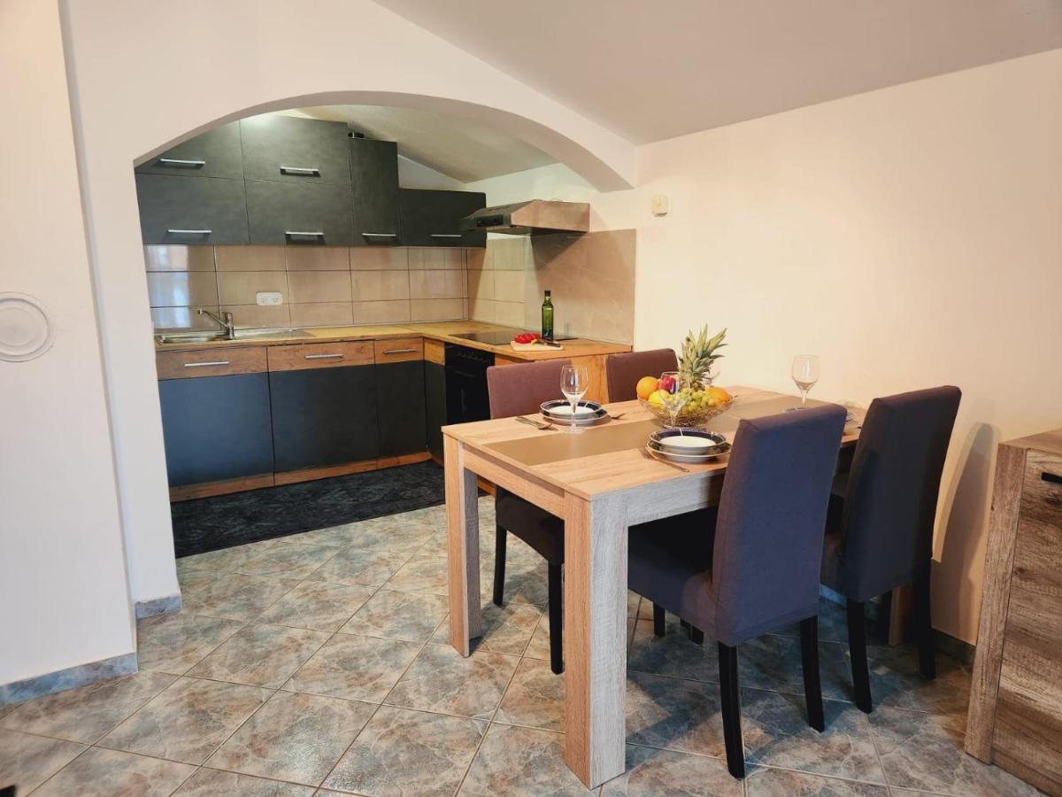 Apartments Pranjic With Pool Nova Vas  エクステリア 写真