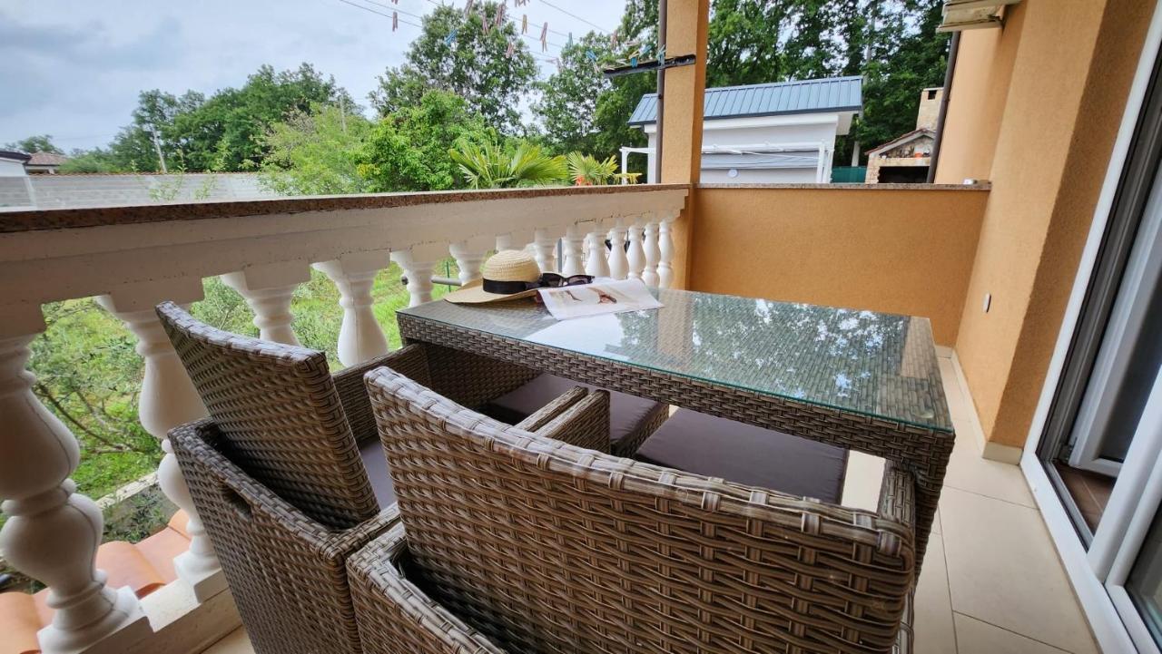 Apartments Pranjic With Pool Nova Vas  エクステリア 写真