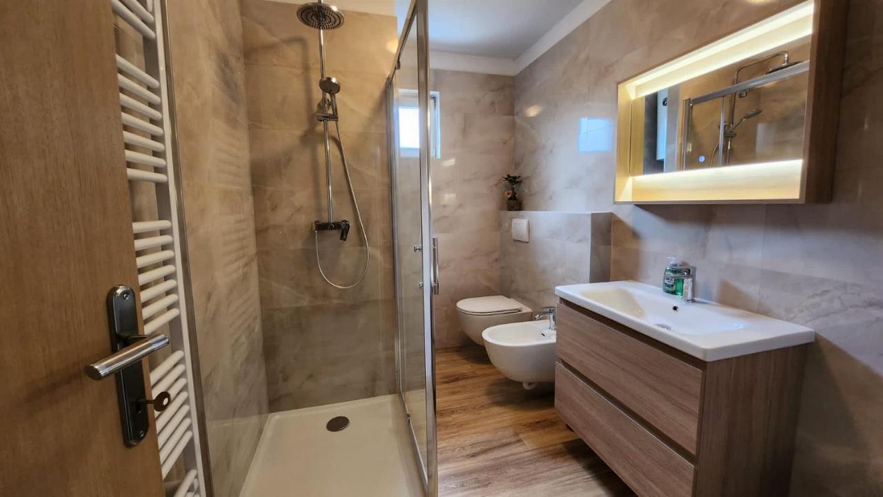 Apartments Pranjic With Pool Nova Vas  エクステリア 写真